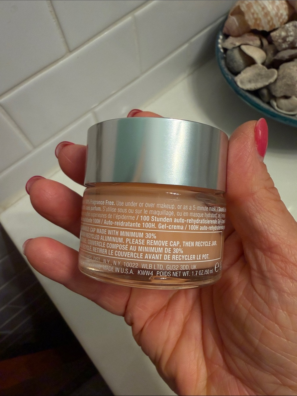 Clinique Moisture Surge Hydrator - Picture 2 of 2